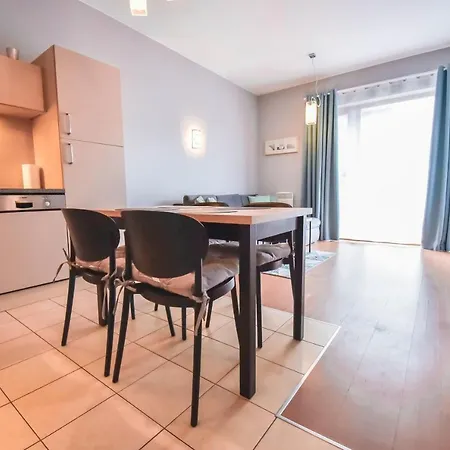 Na Wyspie - Baltic Park - Z Sypialnia I Parkingiem - Ul Uzdrowiskowa 24-34